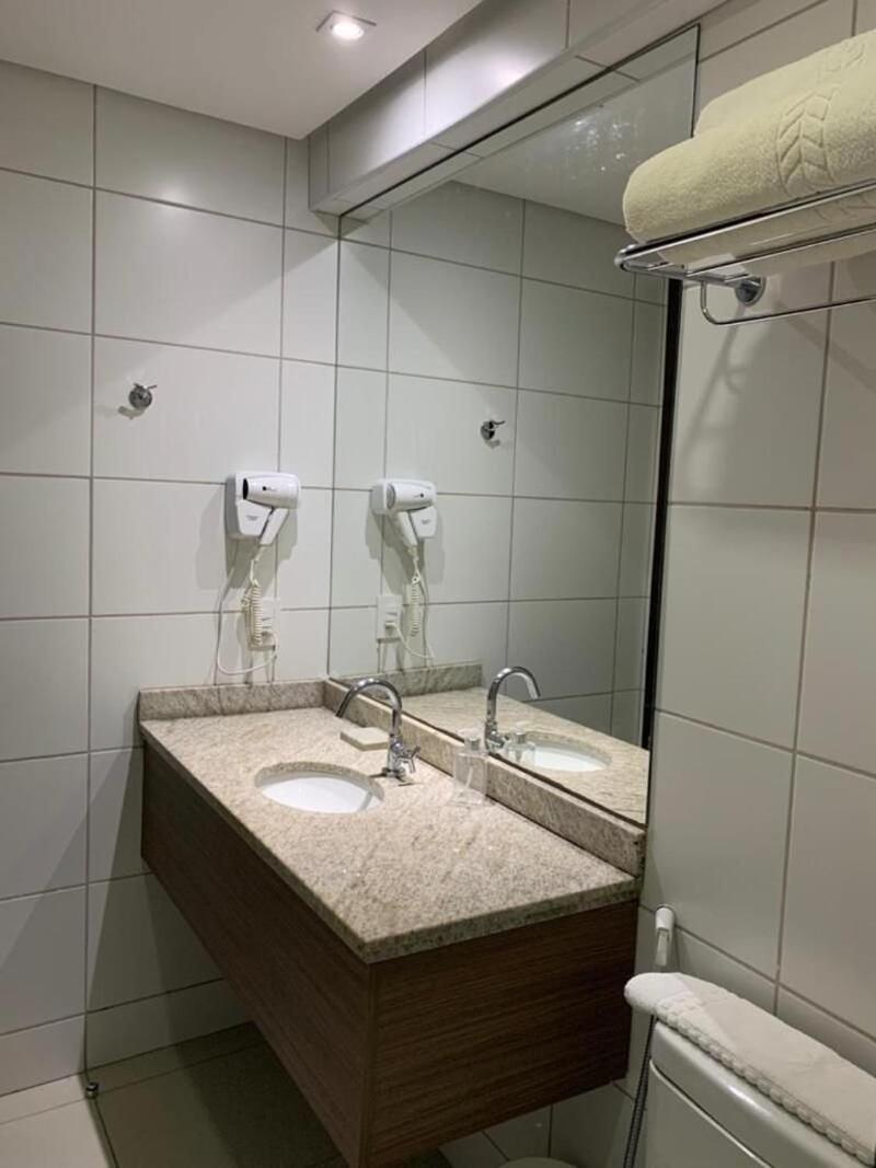 Flat Ao Lado Do Rio Mar No Edf Beach Class Excelsior Por Yolo Recife Szoba fotó